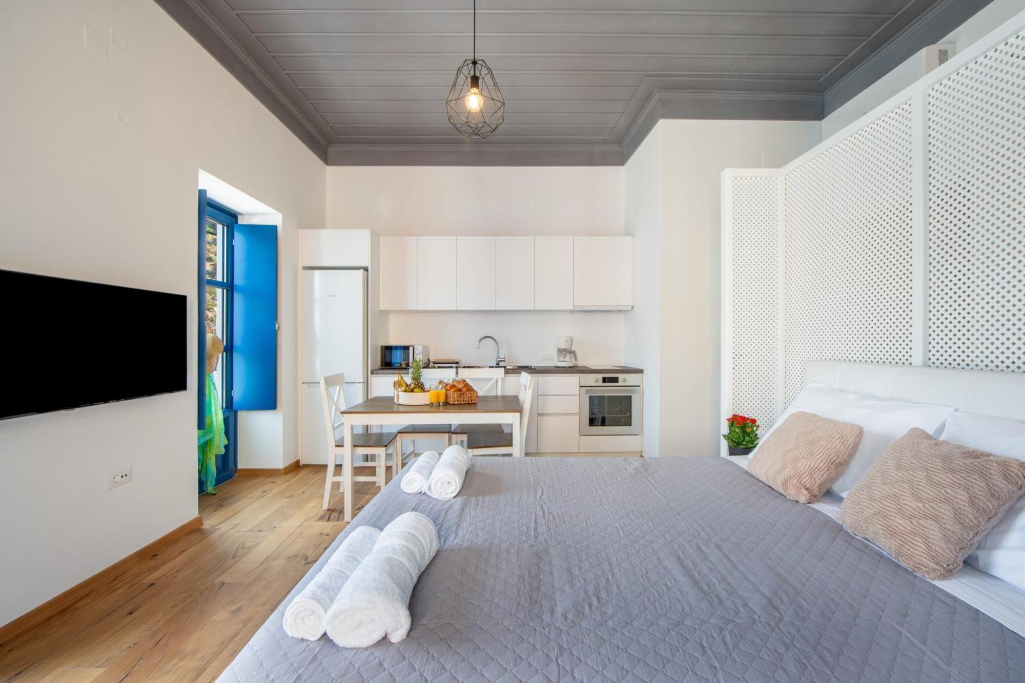 Porto Harani Seaside Apartment